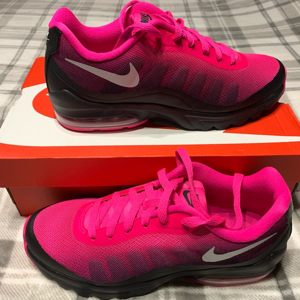 Nike Air Max Invigor Print woman’s shoes